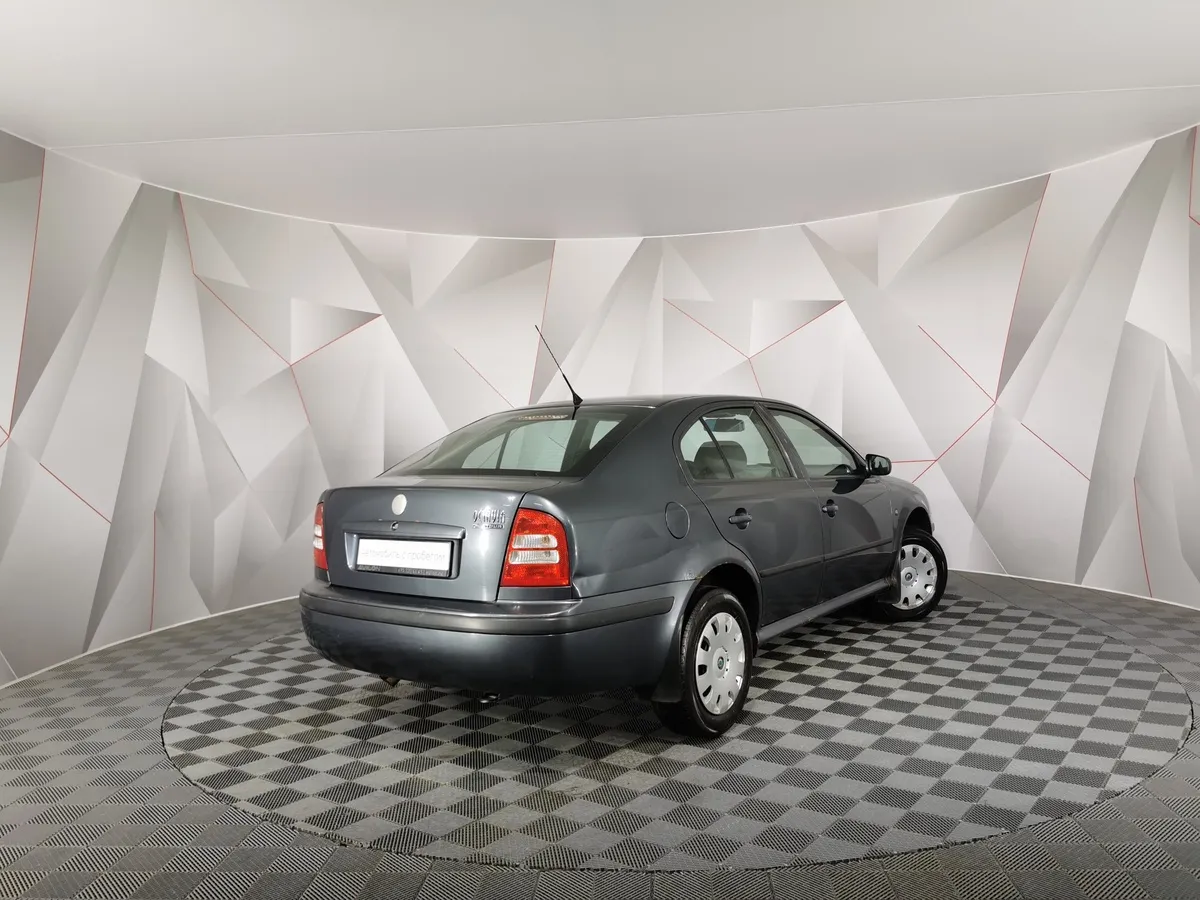 Skoda Octavia 1.4 MT (75 л.с.) Серый в АВИЛОН. Слайд №2
