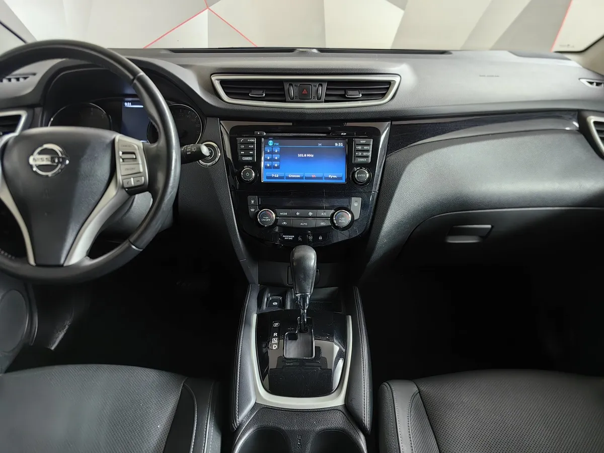 Nissan Qashqai 2.0 CVT (144 л.с.) Красный в АВИЛОН. Слайд №14