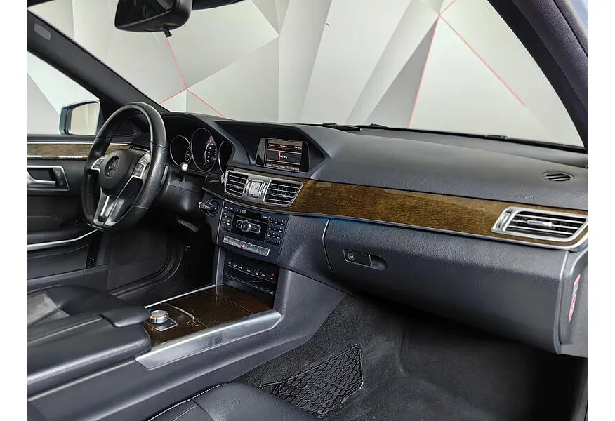 Mercedes-Benz E-Класс E 200 T BlueEfficiency 7G-Tronic Plus (184 л.с.) Серый в АВИЛОН. Слайд №13