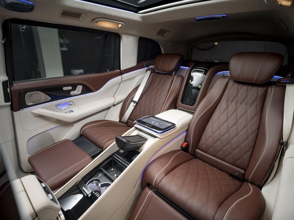 Mercedes-Benz GLS 600 9G-Tronic 4Matic (557 л.с.) Черный в АВИЛОН. Слайд №11