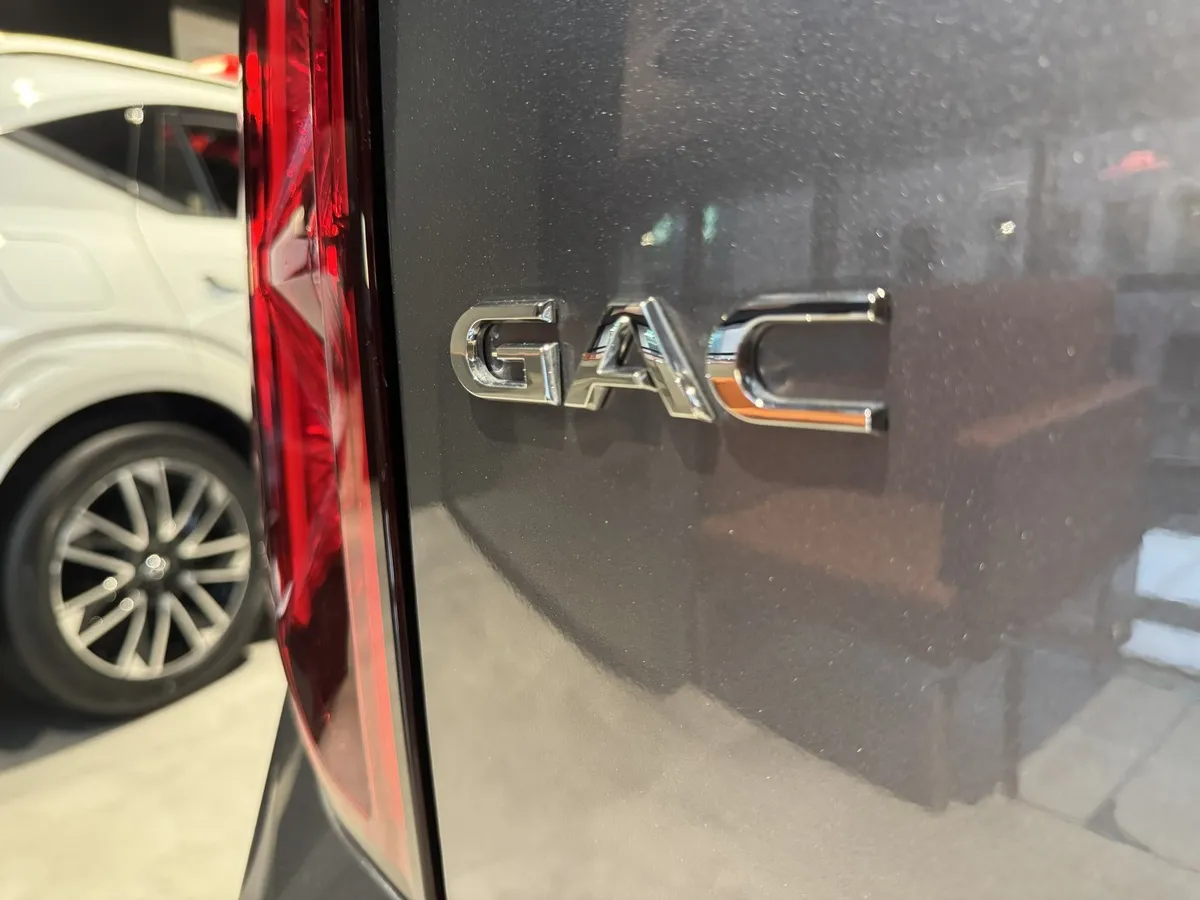 GAC GS8 2.0T 4WD (231 л.с.) GL Серый в АВИЛОН. Слайд №10