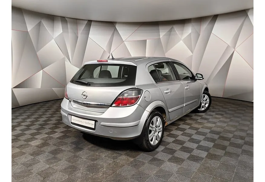 Opel Astra 1.6 AT (115 л.с.) Серебристый в АВИЛОН. Слайд №2
