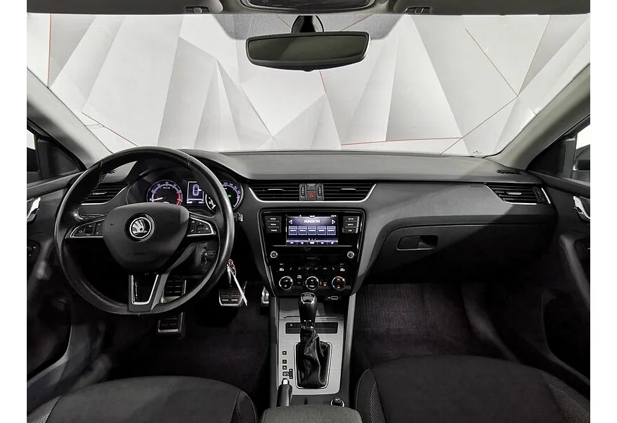 АВИЛОН - Skoda Octavia 1.4 TSI DSG (150 л.с.) Ambition Белый - slide 7