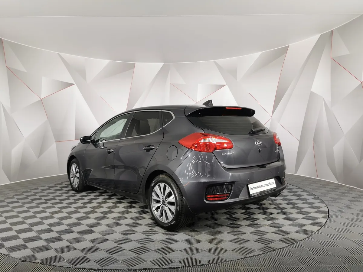 Kia Ceed 1.6 DCT (135 л.с.) Classic Серый в АВИЛОН. Слайд №4