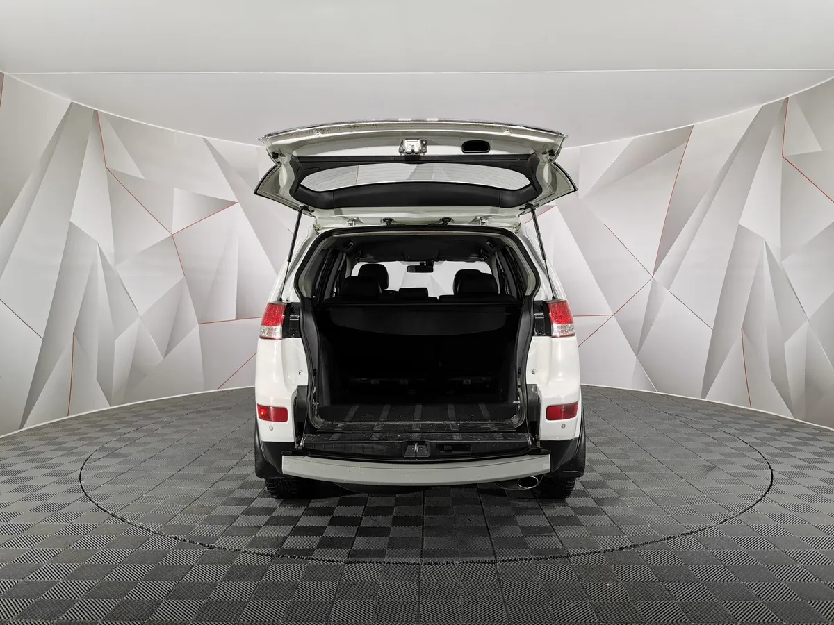 Citroen C-Crosser 2.4 CVT 4WD (170 л.с.) Белый в АВИЛОН. Слайд №11
