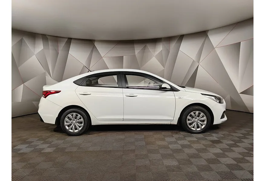 АВИЛОН - Hyundai Solaris 1.4 MT (100 л.с.) Active Plus Белый - slide 3