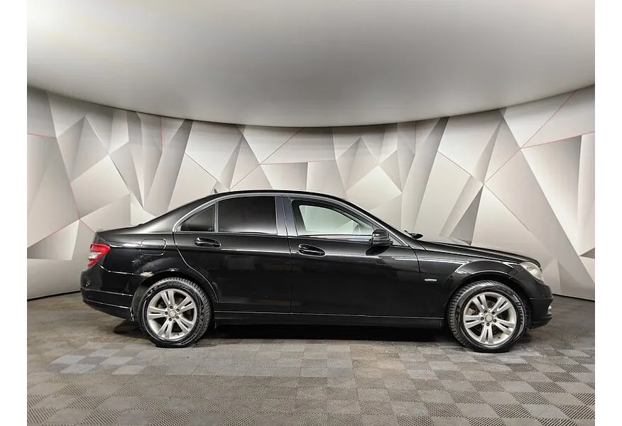 Mercedes-Benz C-Класс C 180 CGI BlueEFFICIENCY AT (156 л.с.) Черный в АВИЛОН. Слайд №6