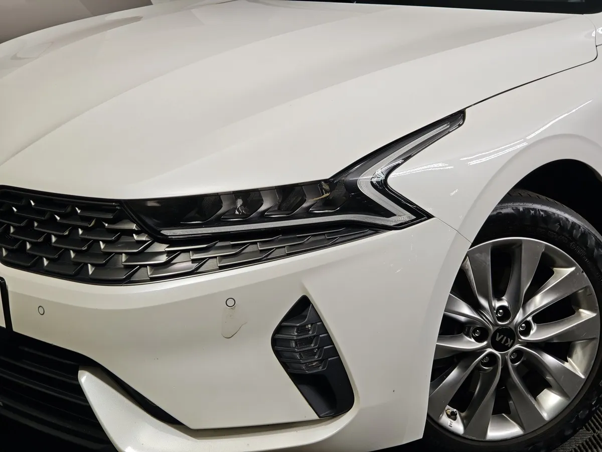 Kia K5 2.5 GDI AT 2WD (194 л.с.) Luxe Белый в АВИЛОН. Слайд №10