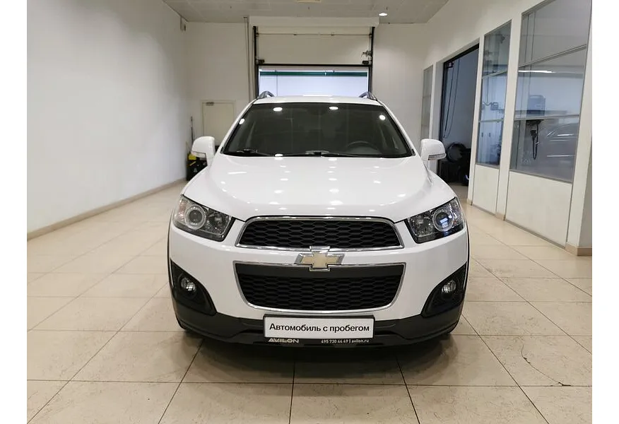 Chevrolet Captiva 2.4 AT (5 мест) (167 л.с.) LT Белый в АВИЛОН. Слайд №7