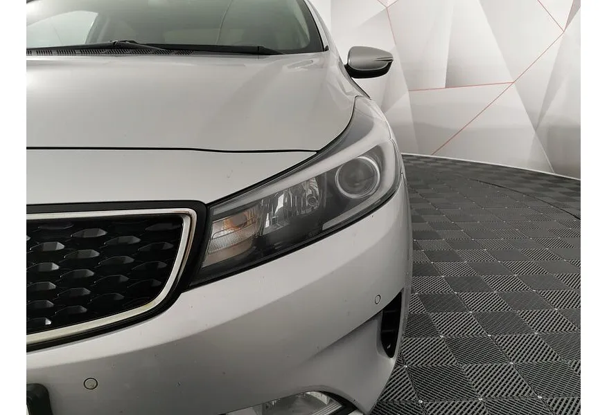 АВИЛОН - Kia Cerato 2.0 AT (150 л.с.) Серебристый - slide 19