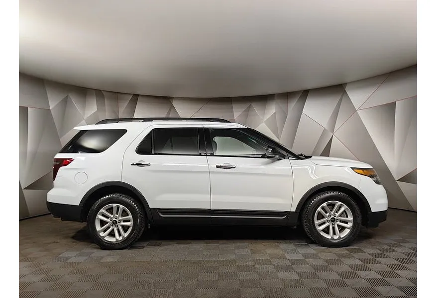 Ford Explorer 3.5 EcoBoost SelectShift 4WD (345 л.с.) Sport Белый в АВИЛОН. Слайд №6