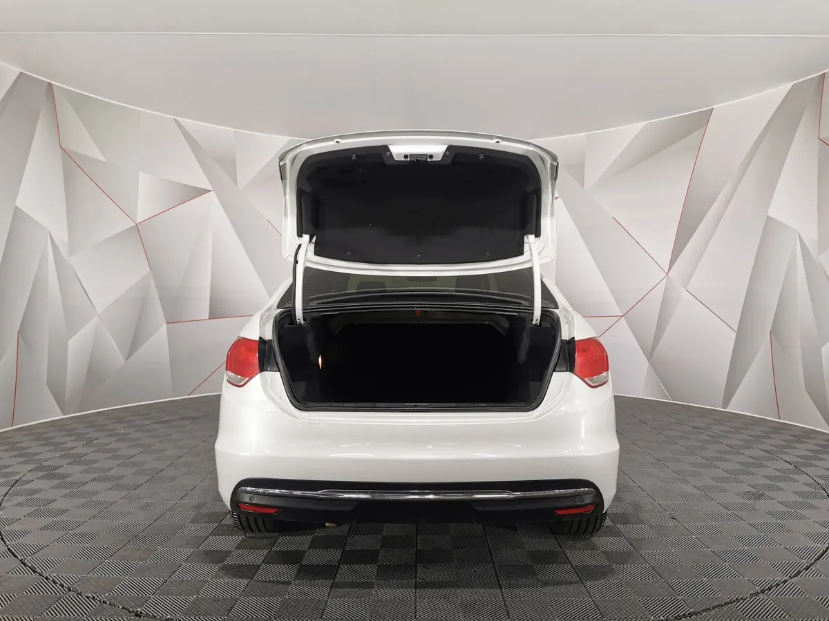 Citroen C4 1.6 THP AT (150 л.с.) Белый в АВИЛОН. Слайд №11