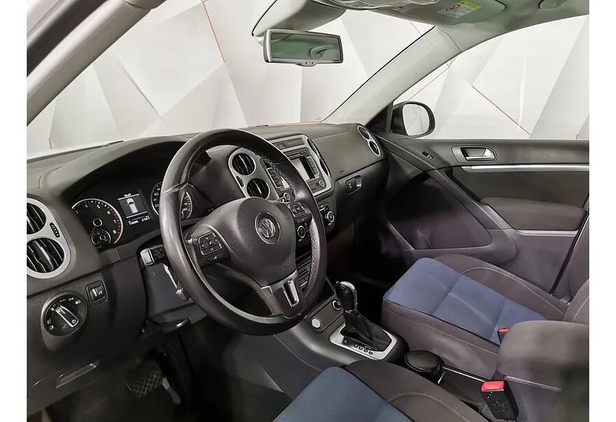 Volkswagen Tiguan 2.0 TSI 4Motion AT (170 л.с.) Sochi Edition Белый в АВИЛОН. Слайд №19