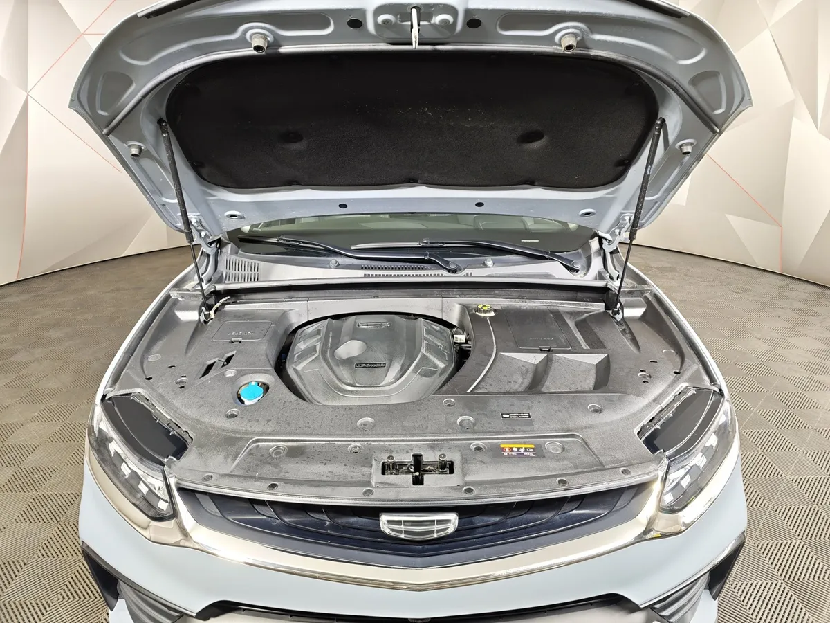 Geely Tugella 2.0 AT AWD (238 л.с.) Flagship Серый в АВИЛОН. Слайд №11