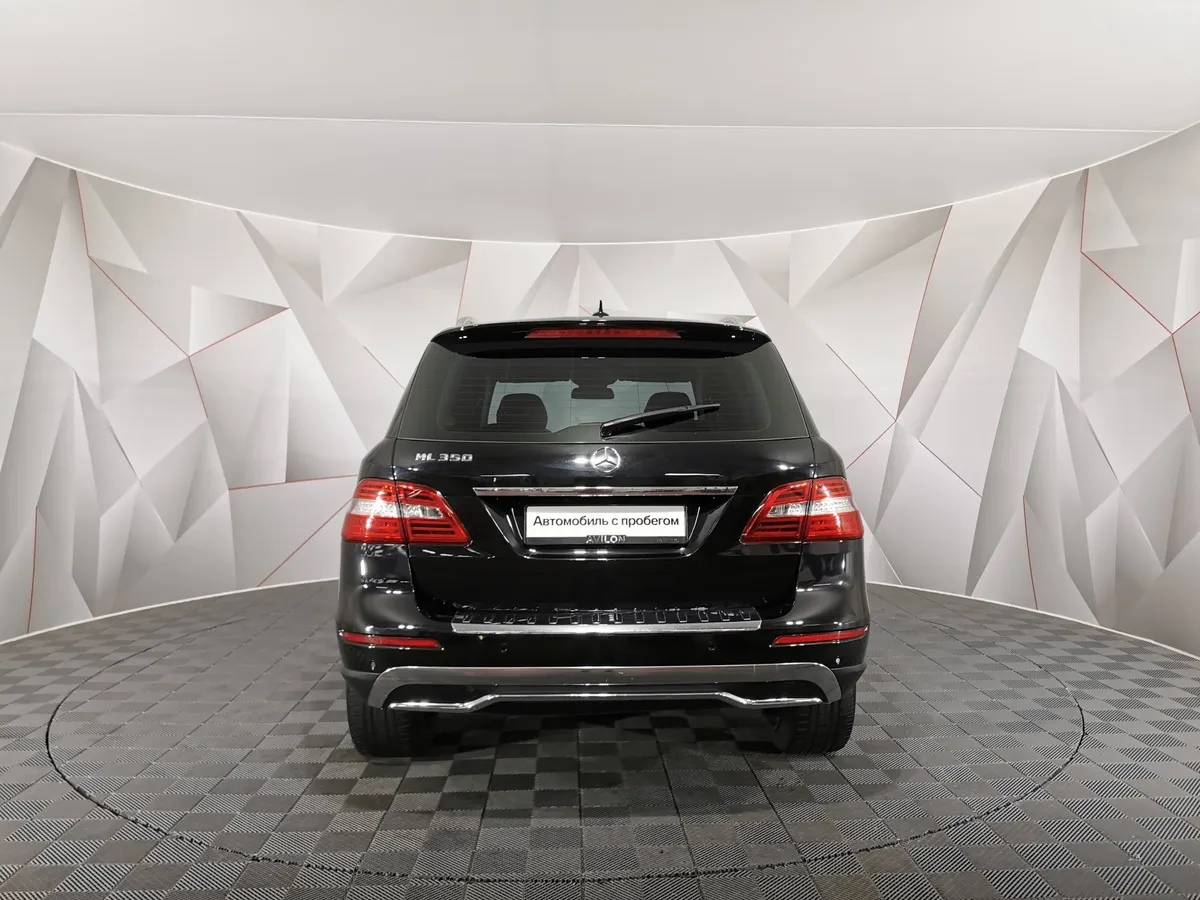 Mercedes-Benz M-Класс ML 350 BlueEfficiency 7G-Tronic Plus 4Matic (306 л.с.) Черный в АВИЛОН. Слайд №8