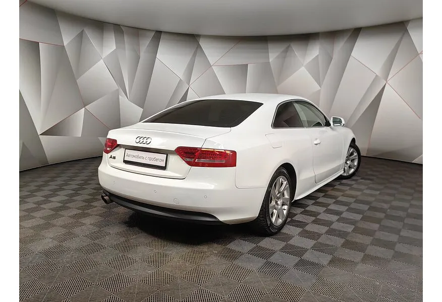 Audi A5 1.8 TFSI multitronic (160 л.с.) Белый в АВИЛОН. Слайд №2