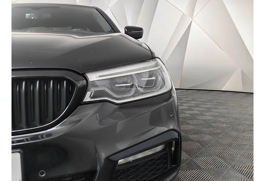 BMW 5 серия 520d xDrive Steptronic (190 л.с.) Черный в АВИЛОН. Слайд №8