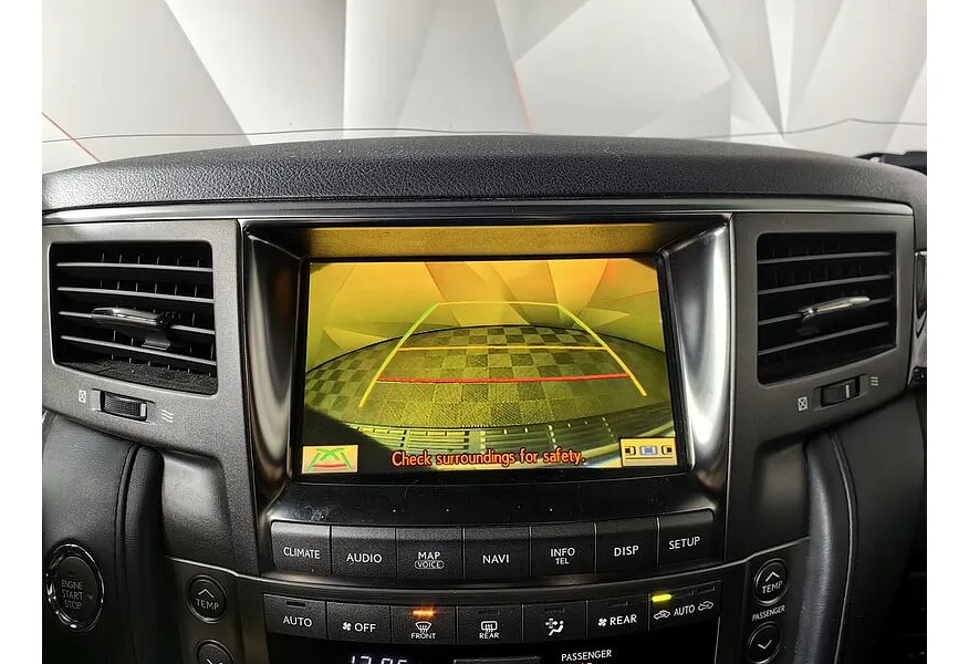 Lexus LX 570 AT (367 л.с.) Черный в АВИЛОН. Слайд №21