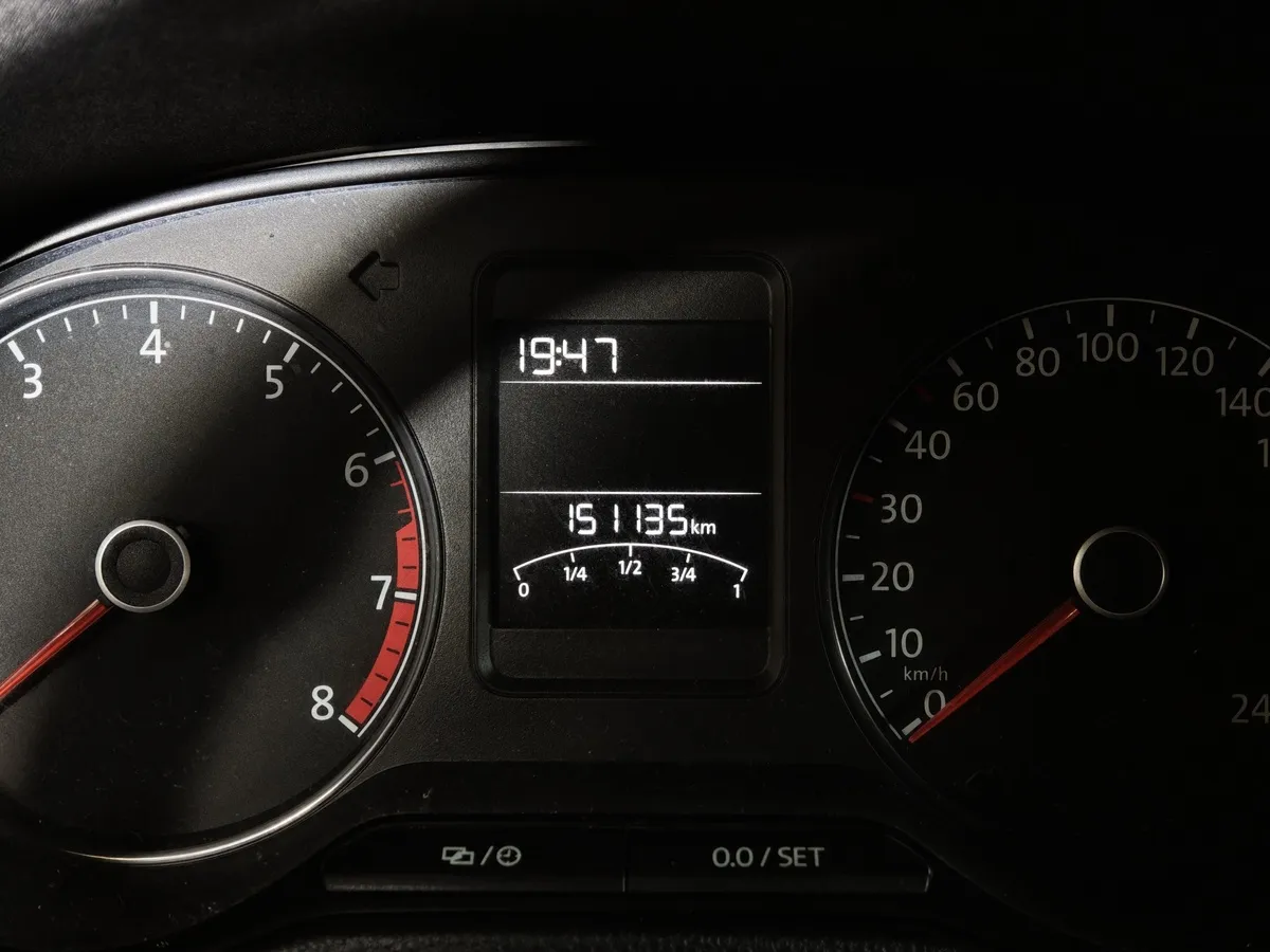 Volkswagen Polo 1.6 MT (105 л.с.) Comfortline Коричневый в АВИЛОН. Слайд №17