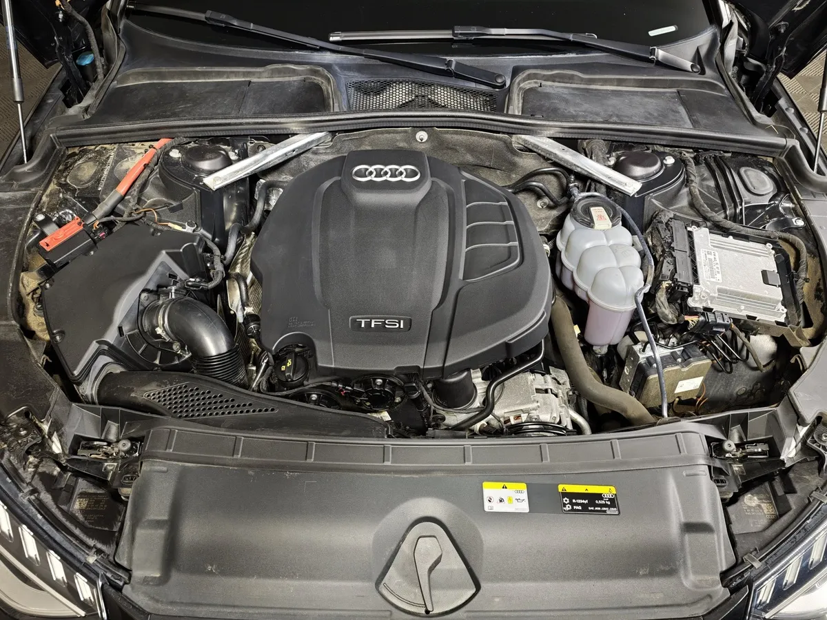 Audi A4 2.0 TFSI S tronic (150 л.с.) Sport Черный в АВИЛОН. Слайд №11