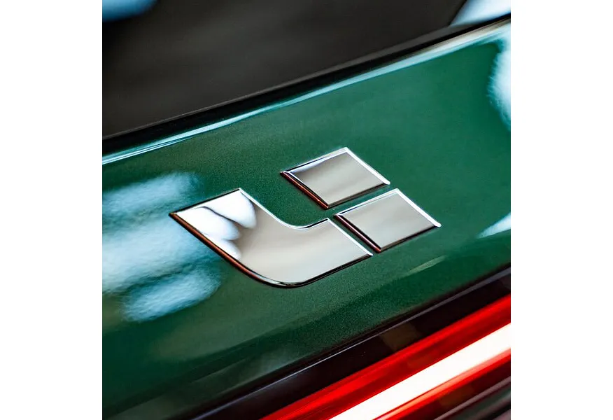 Li Auto L9 1.5 AT 4WD (449 л.с.) Max Зеленый в АВИЛОН. Слайд №20