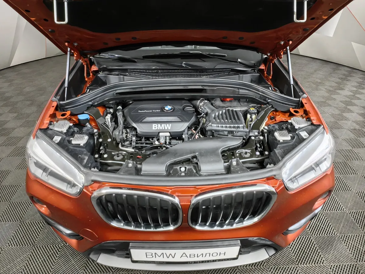 BMW X1 18d xDrive AT (150 л.с.) Advantage Plus (Локальная сборка) Оранжевый в АВИЛОН. Слайд №10