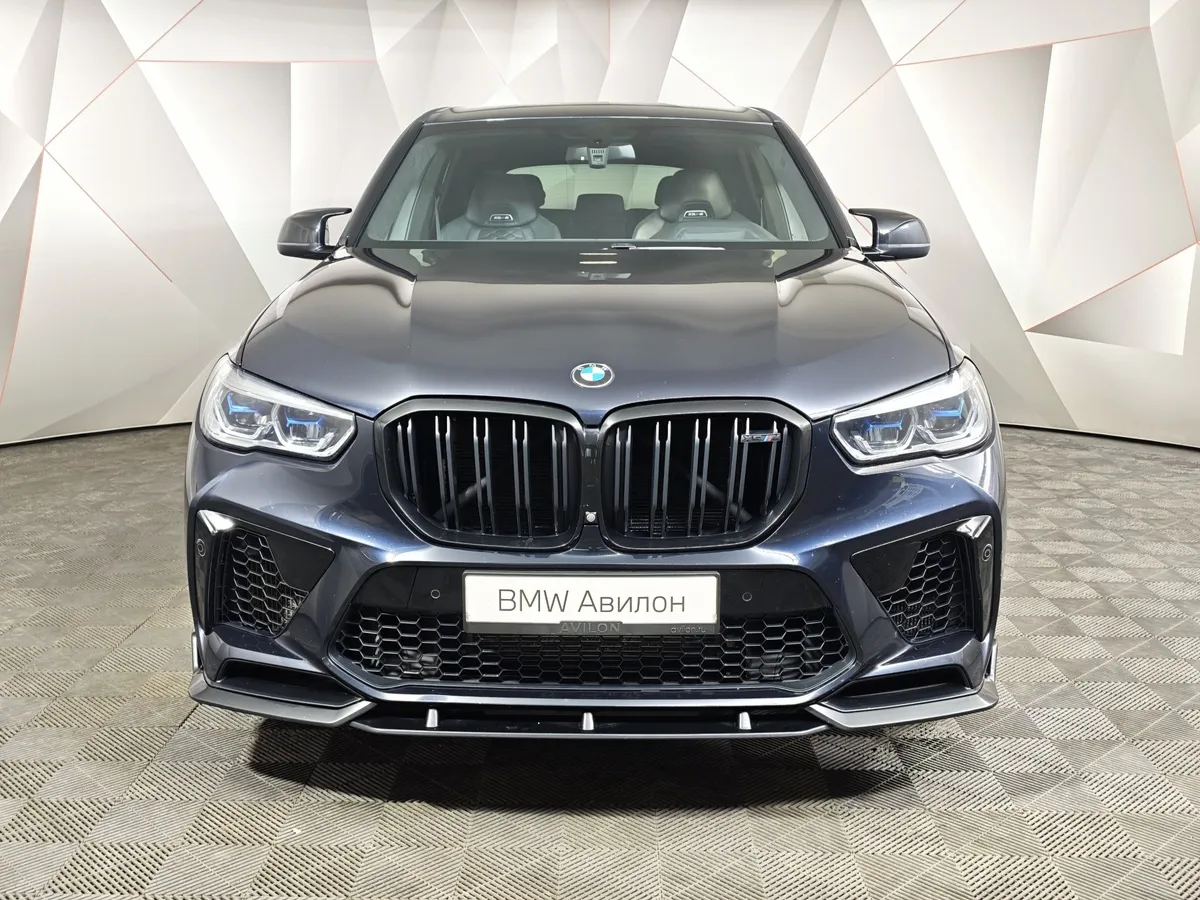 BMW X5 M 4.4 xDrive (625 л.с.) Competition Черный в АВИЛОН. Слайд №3
