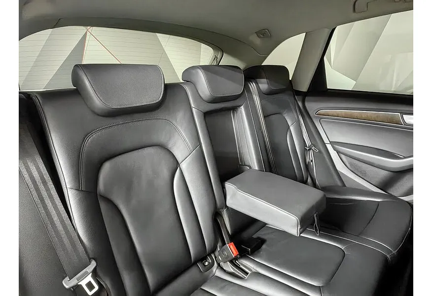 Audi Q5 2.0 TDI S tronic quattro (177 л.с.) Белый в АВИЛОН. Слайд №12