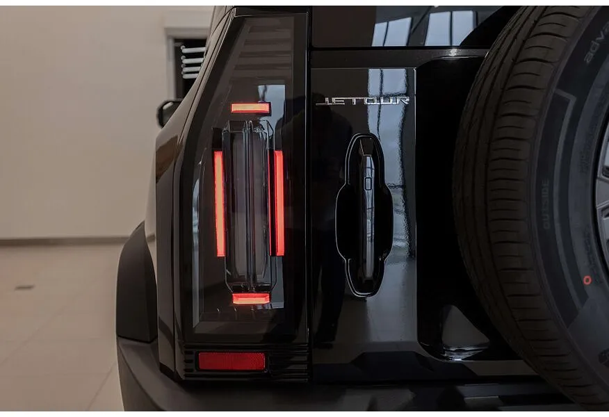 JETOUR T2 2.0T 8AT AWD (245 л.с.) Discovery Черный в АВИЛОН. Слайд №19