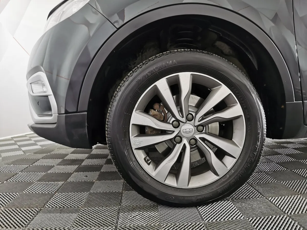 Geely Atlas 2.4 AT AWD (148 л.с.) Standard Черный в АВИЛОН. Слайд №9