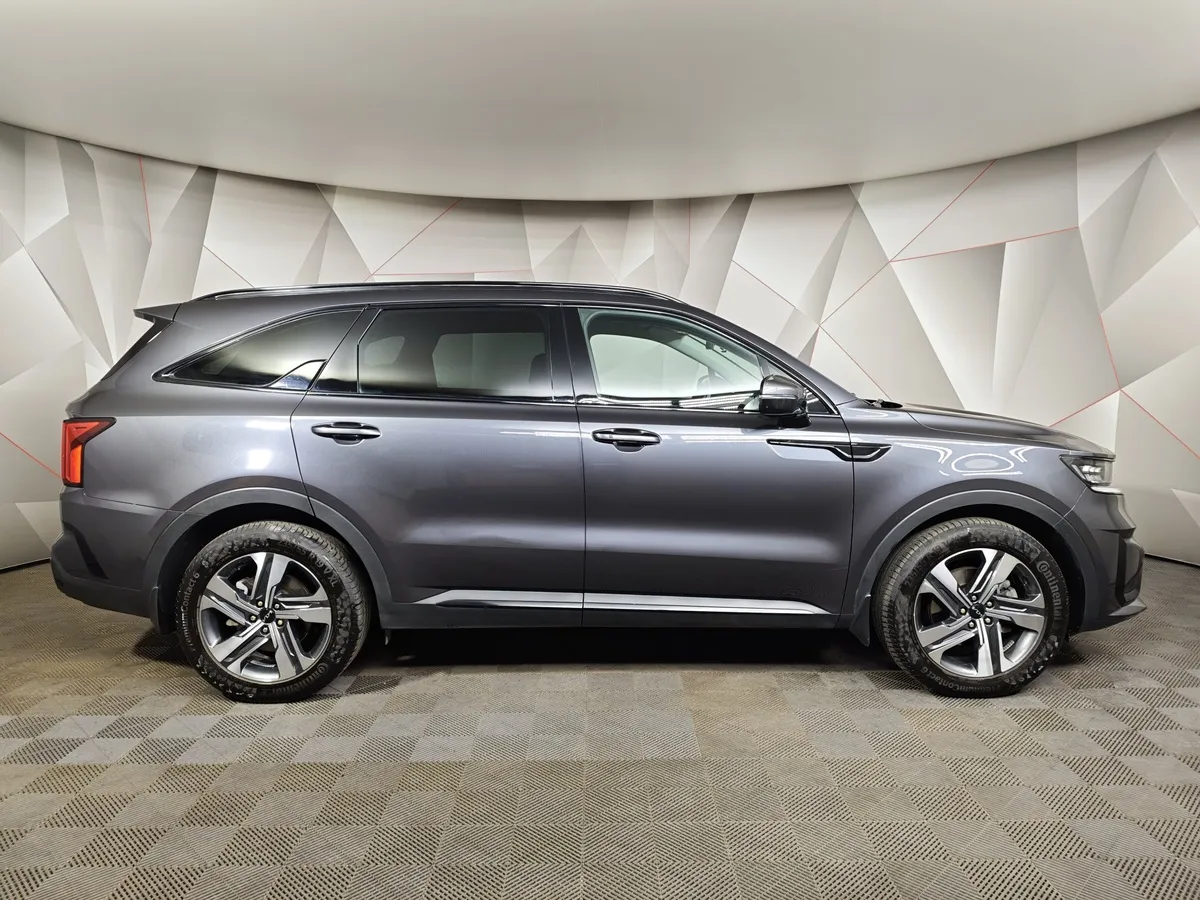 Kia Sorento 2.5 MPI 4WD AT (180 л.с.) Comfort Серый в АВИЛОН. Слайд №6