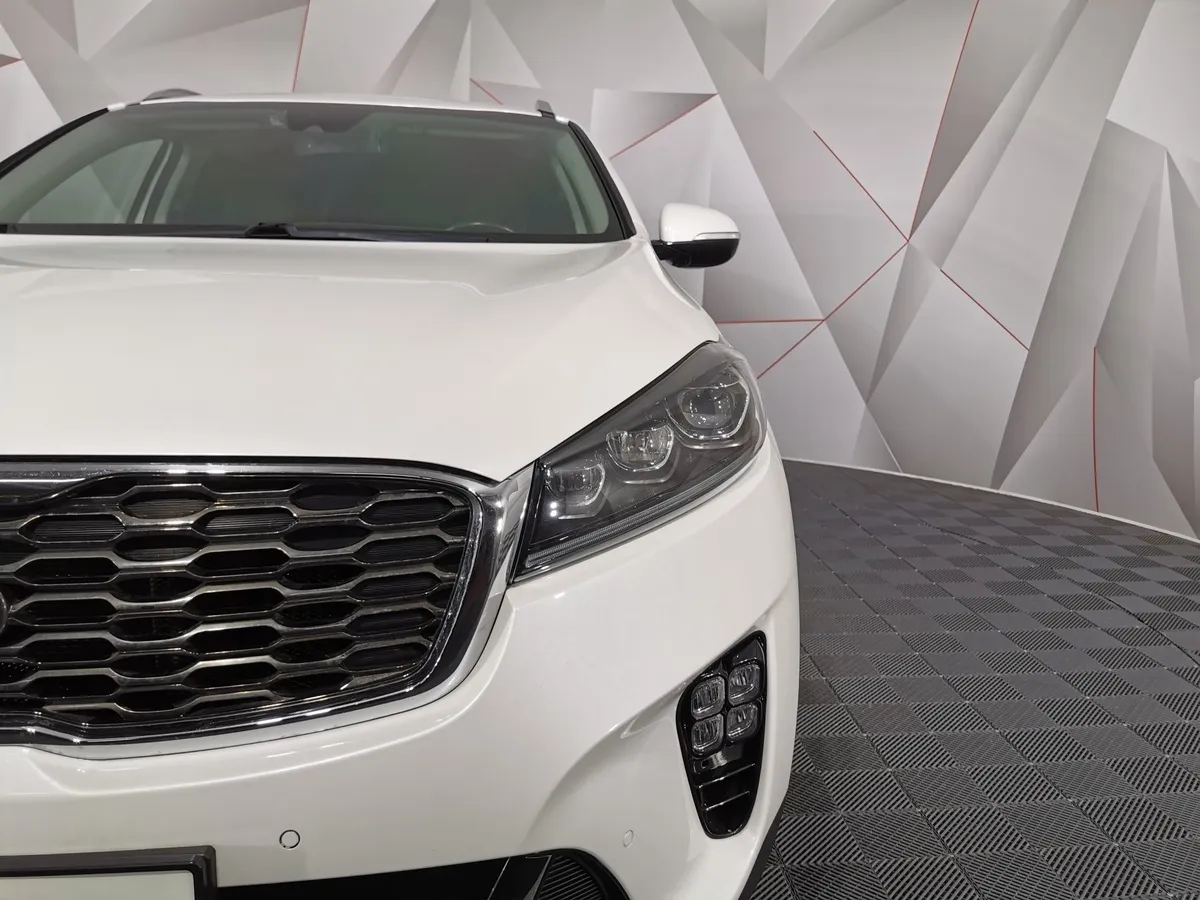 Kia Sorento 2.2 D AT AWD (5 мест) (200 л.с.) Prestige Белый в АВИЛОН. Слайд №10