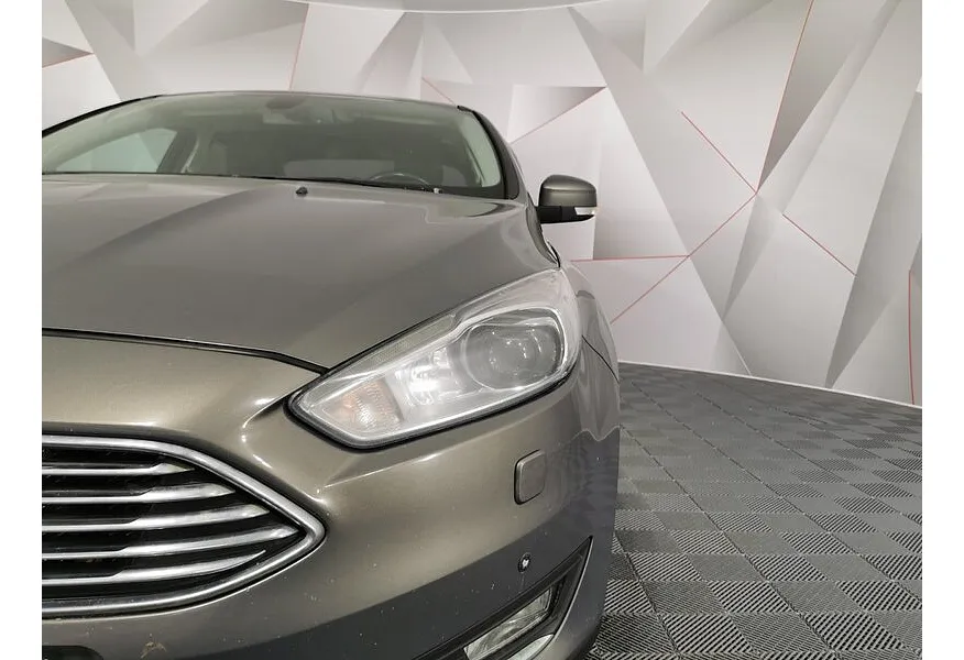 Ford Focus 1.5 EcoBoost AT (150 л.с.) Titanium Коричневый в АВИЛОН. Слайд №10