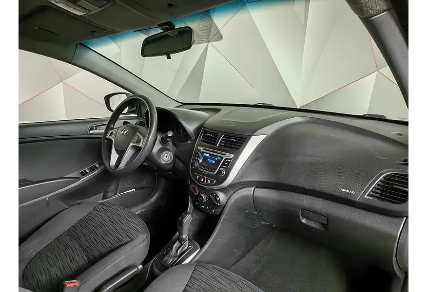 Hyundai Solaris 1.6 AT (123 л.с.) Comfort Серый в АВИЛОН. Слайд №12 Hyundai Solaris 1.6 AT (123 л.с.) Comfort Серый в АВИЛОН. Слайд №12