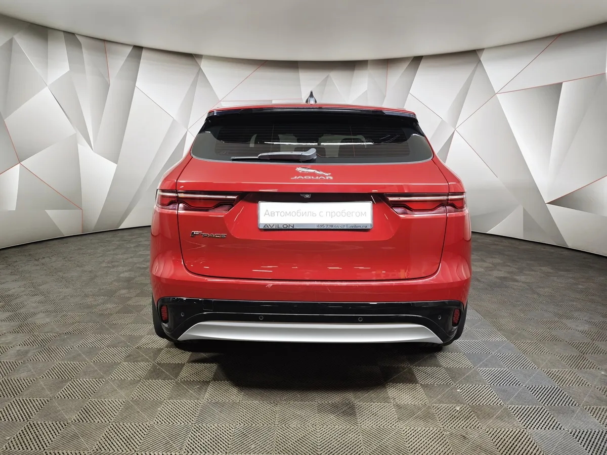 Jaguar F-Pace 2.0P AT AWD (249 л.с.) SE Красный в АВИЛОН. Слайд №6