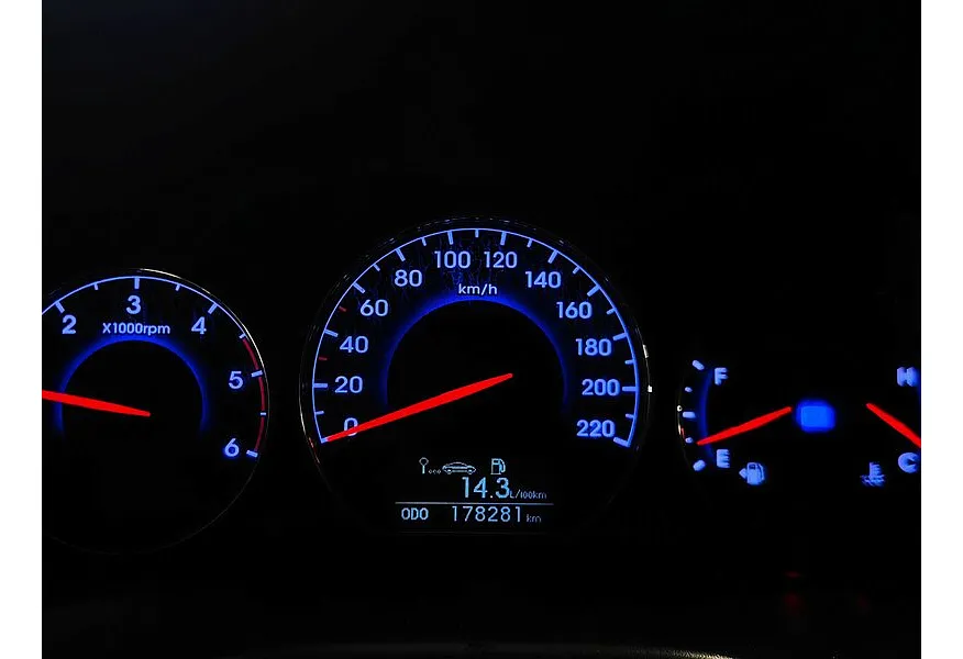 Hyundai Santa Fe 2.2 CRDi AT 4WD (197 л.с.) Черный в АВИЛОН. Слайд №17