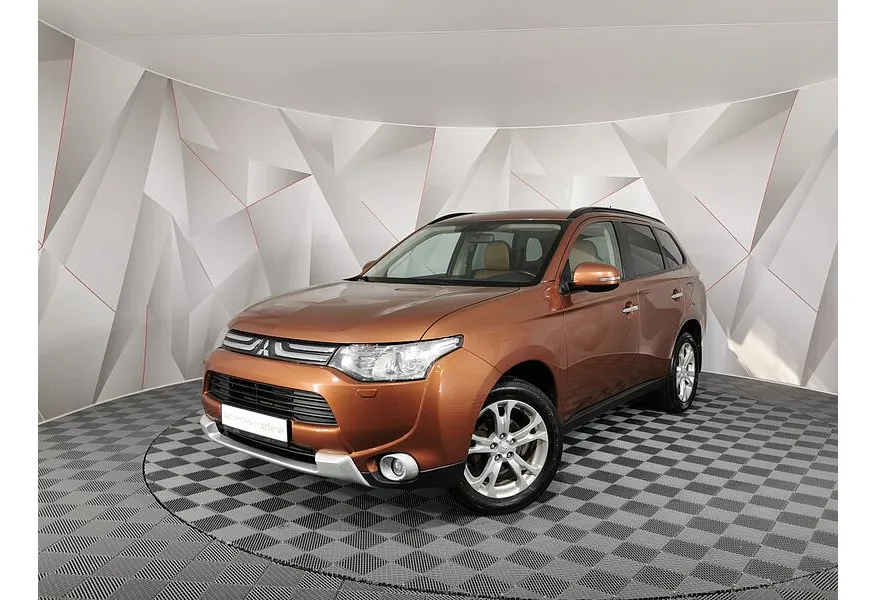 АВИЛОН - Mitsubishi Outlander 2.4 CVT 4WD (167 л.с.) Коричневый - slide 0