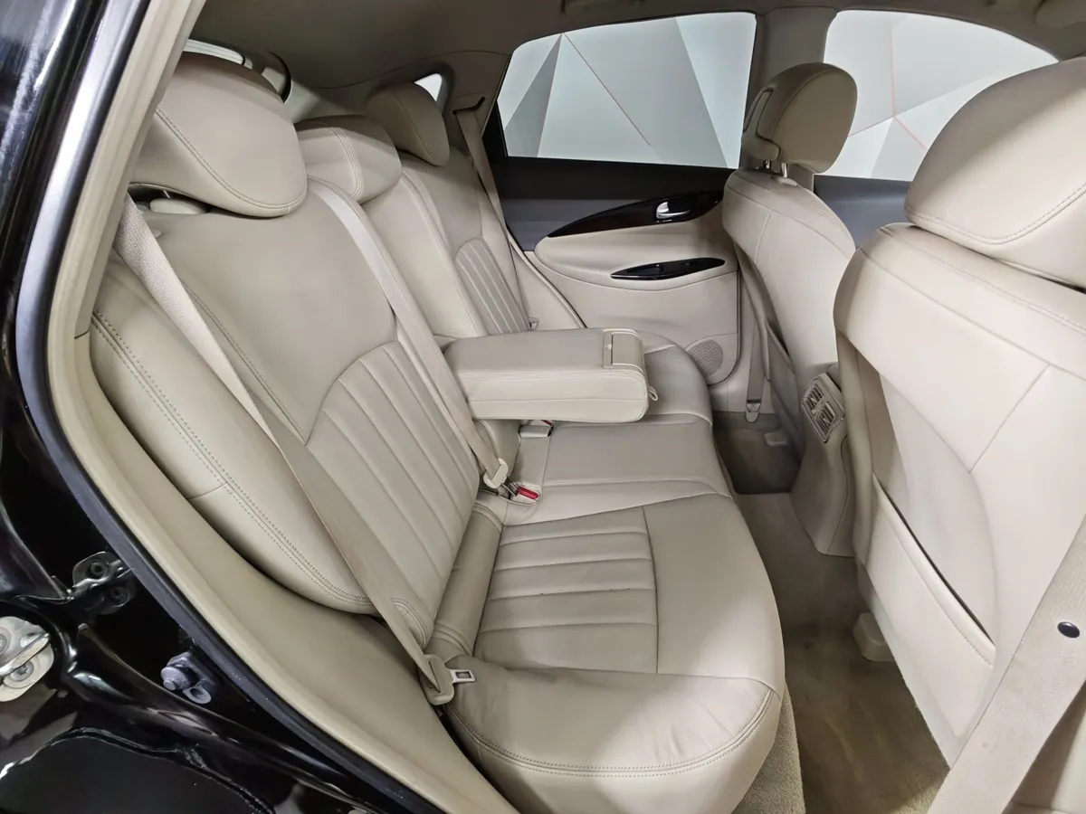Infiniti QX50 2.5 AT AWD (222 л.с.) Черный в АВИЛОН. Слайд №15