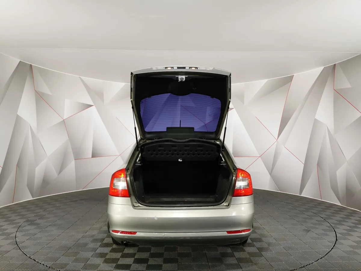 Skoda Octavia 1.6 Tiptronic (102 л.с.) Бежевый в АВИЛОН. Слайд №11