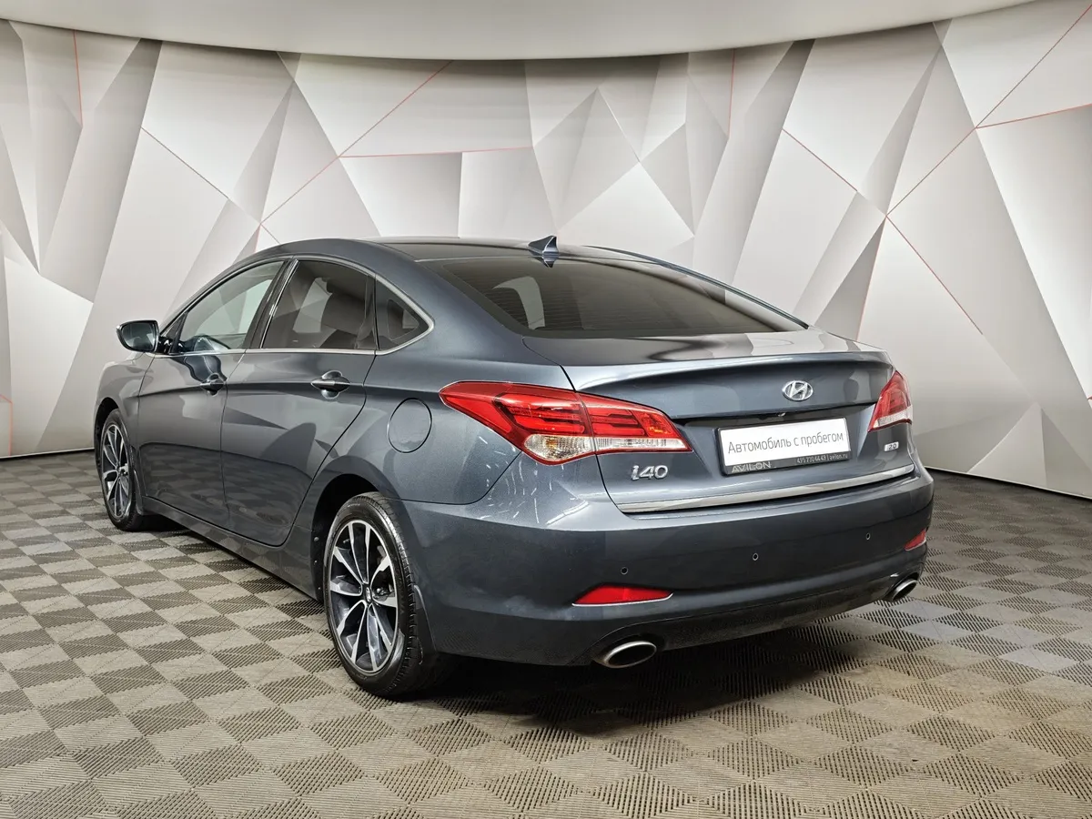 Hyundai i40 2.0 AT (150 л.с.) Business Серый в АВИЛОН. Слайд №4