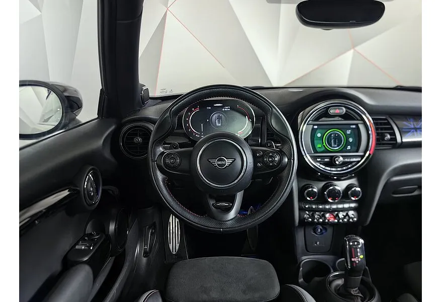MINI 3 двери JCW 2.0 AT (231 л.с.) Белый в АВИЛОН. Слайд №15