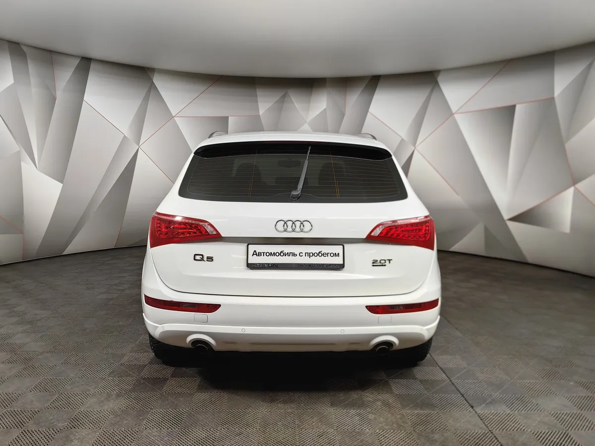 Audi Q5 2.0 TFSI tiptronic quattro (211 л.с.) Белый в АВИЛОН. Слайд №8