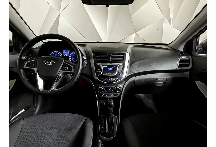 Hyundai Solaris 1.6 AT (123 л.с.) Special Edition Черный в АВИЛОН. Слайд №14