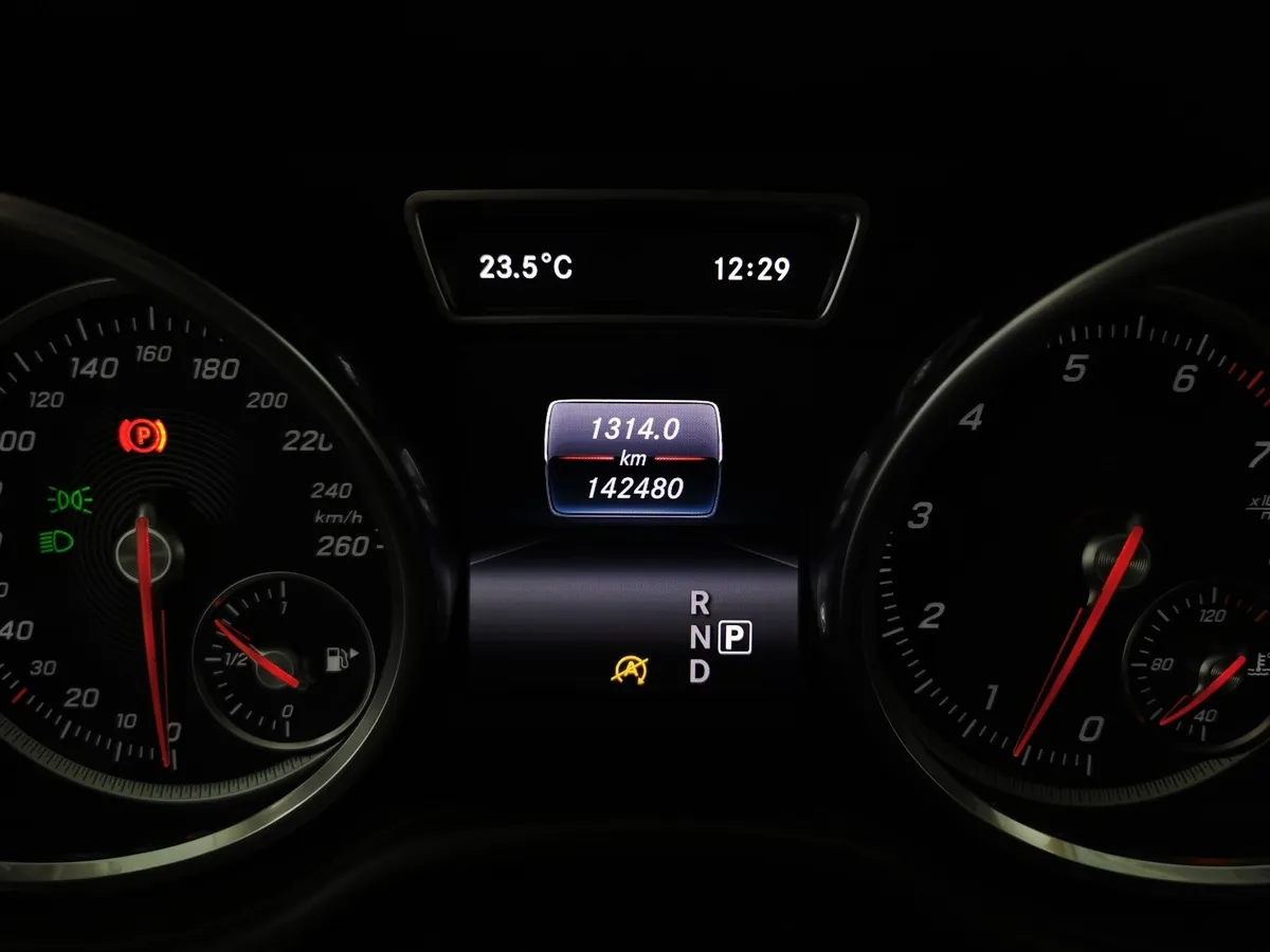 Mercedes-Benz GLS 400 4MATIC 9G-TRONIC (333 л.с.) Особая серия Черный в АВИЛОН. Слайд №17