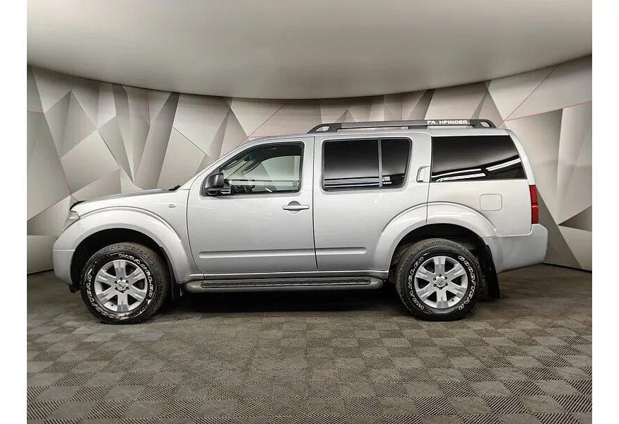 Nissan Pathfinder 2.5 dCi AT (174 л.с.) Серебристый в АВИЛОН. Слайд №5