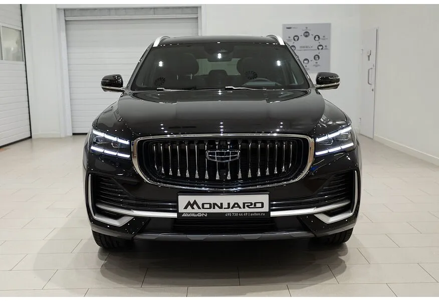 Geely Monjaro 2.0T 8AT 4WD (238 л.с.) Flagship Черный в АВИЛОН. Слайд №5