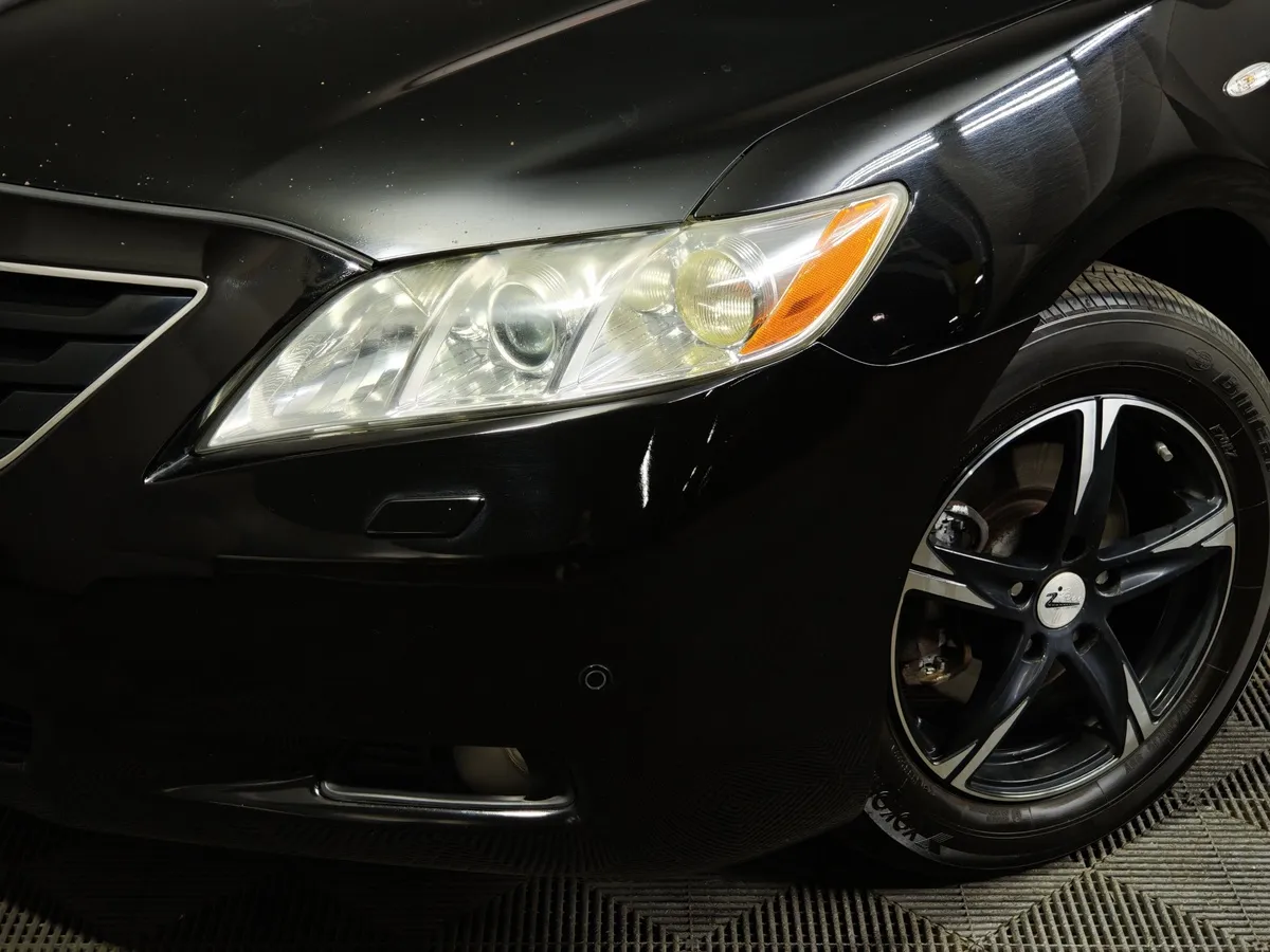 Toyota Camry 2.4 VVT-i AT (167 л.с.) Черный в АВИЛОН. Слайд №9