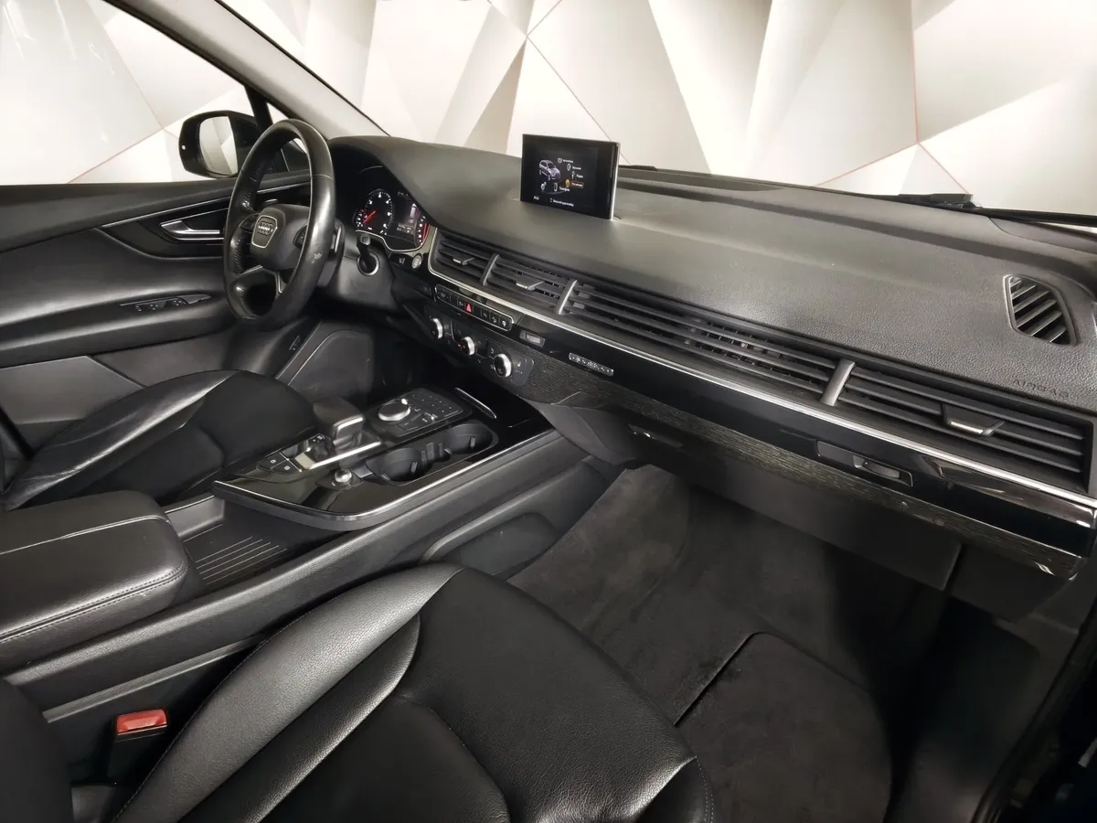 Audi Q7 3.0 TDI Tiptronic quattro (249 л.с.) Черный в АВИЛОН. Слайд №12