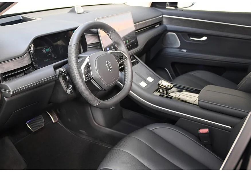 АВИЛОН - AITO M7 1.5 AT AWD (449 л.с.) Luxury Черный - slide 8