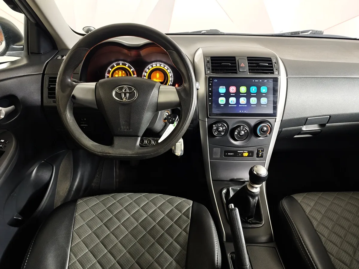 Toyota Corolla 1.6 MT (124 л.с.) Серебристый в АВИЛОН. Слайд №20